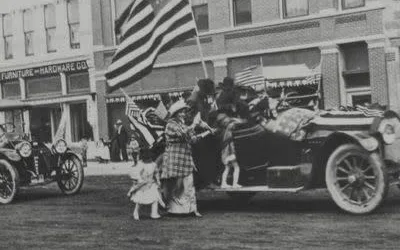 Lander 100 Years Ago