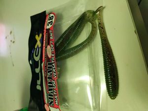 I SHADTAIL 3.8" GRASS GILL I SHADTAIL 3.8" GRASS GILL