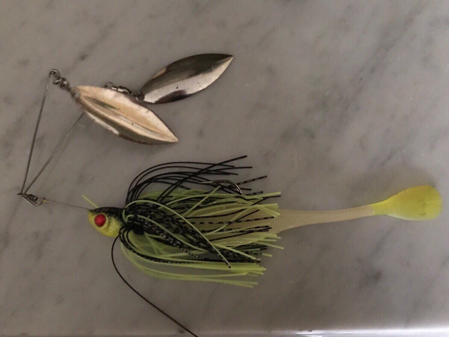 SPINNERBAIT