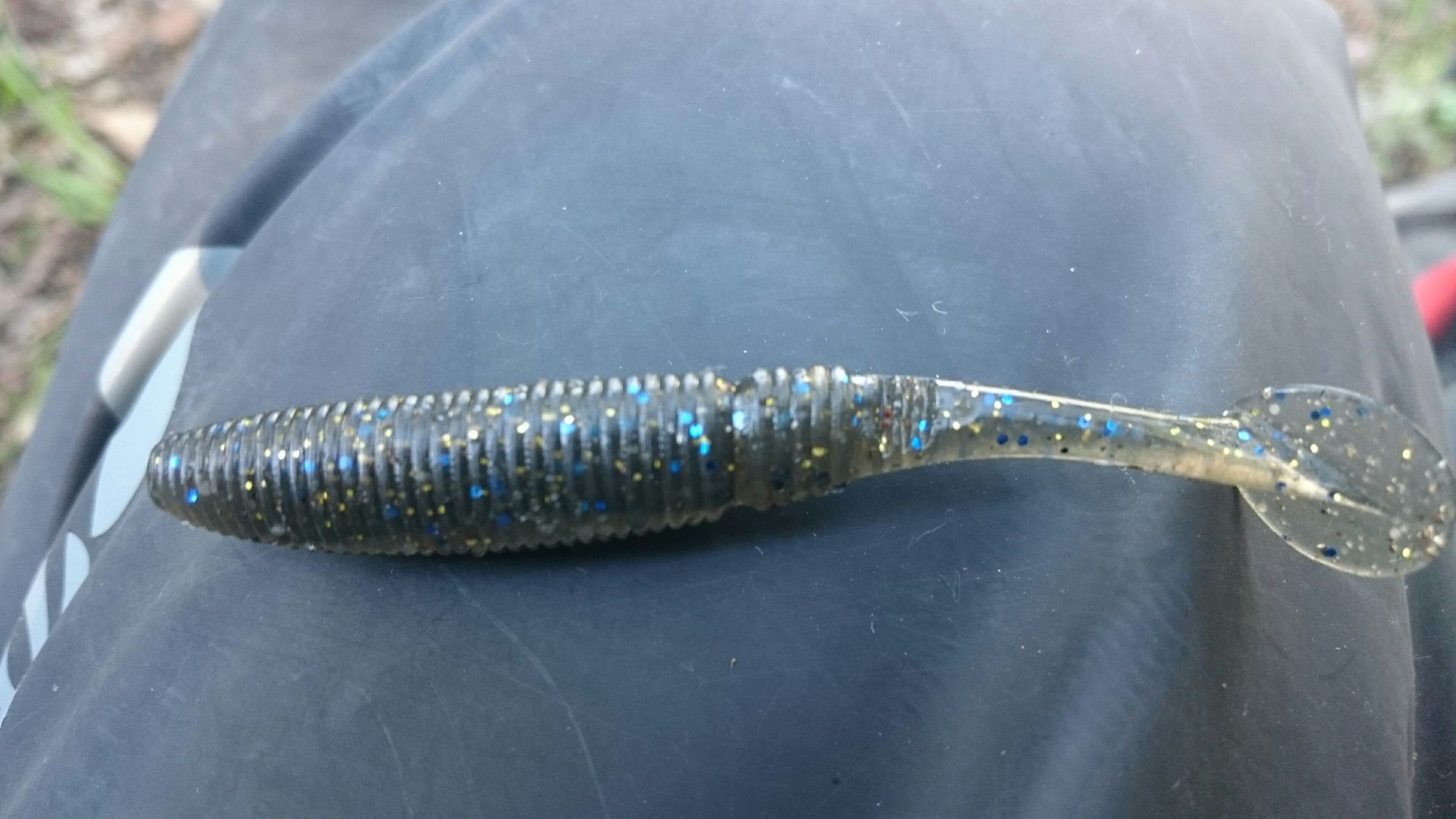  SLIT SHAD 3" (IMITATION) 