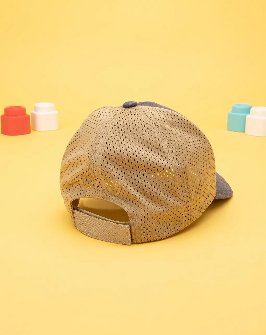 Kapele për djem, Prenatal