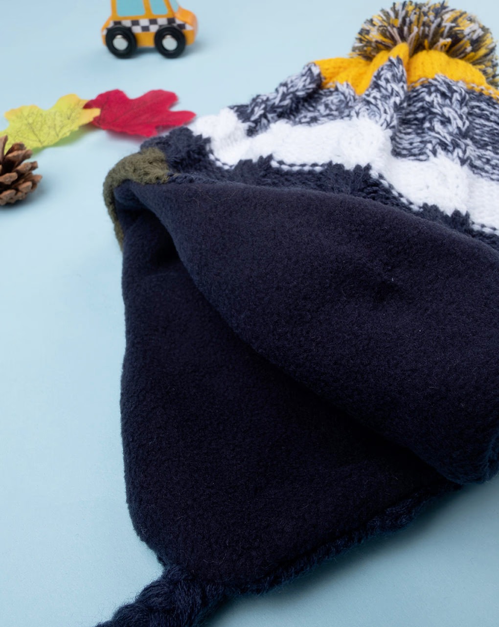 Kapuç me thurje për djem, Prenatal