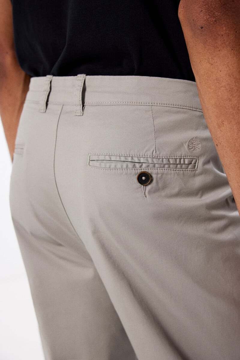 Pantallona chino slim