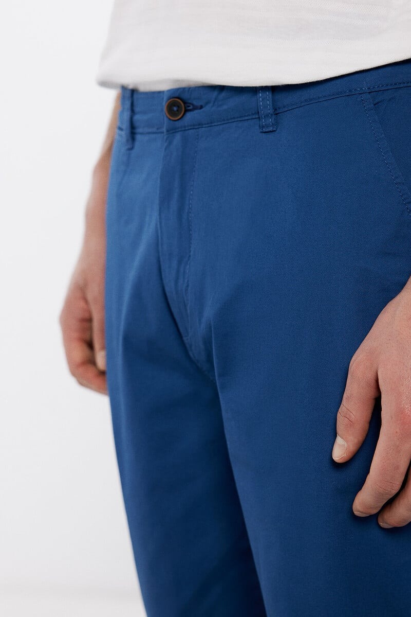 Pantallona chino slim