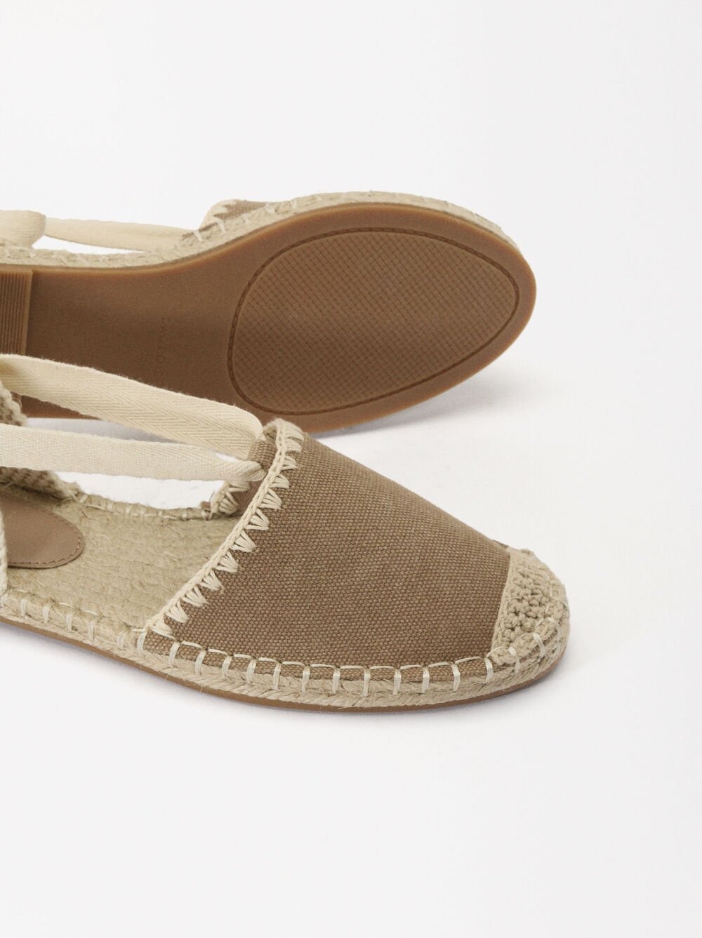 Këpucë 'Espadrilles'