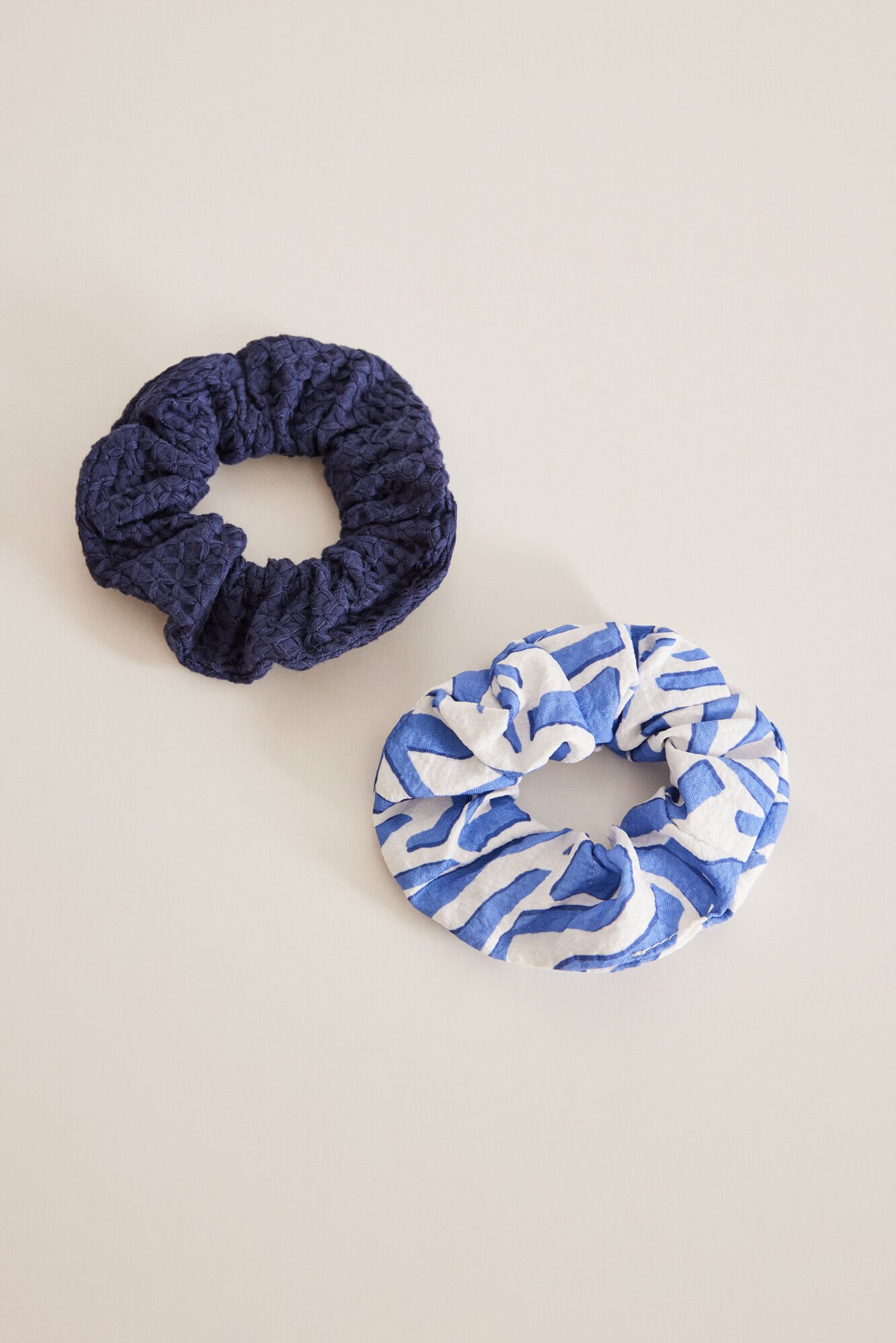 Scrunchies set