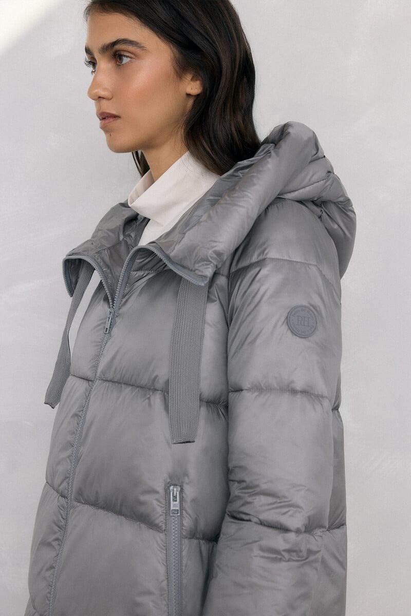 Xhup për femra, Pedro Del Hierro