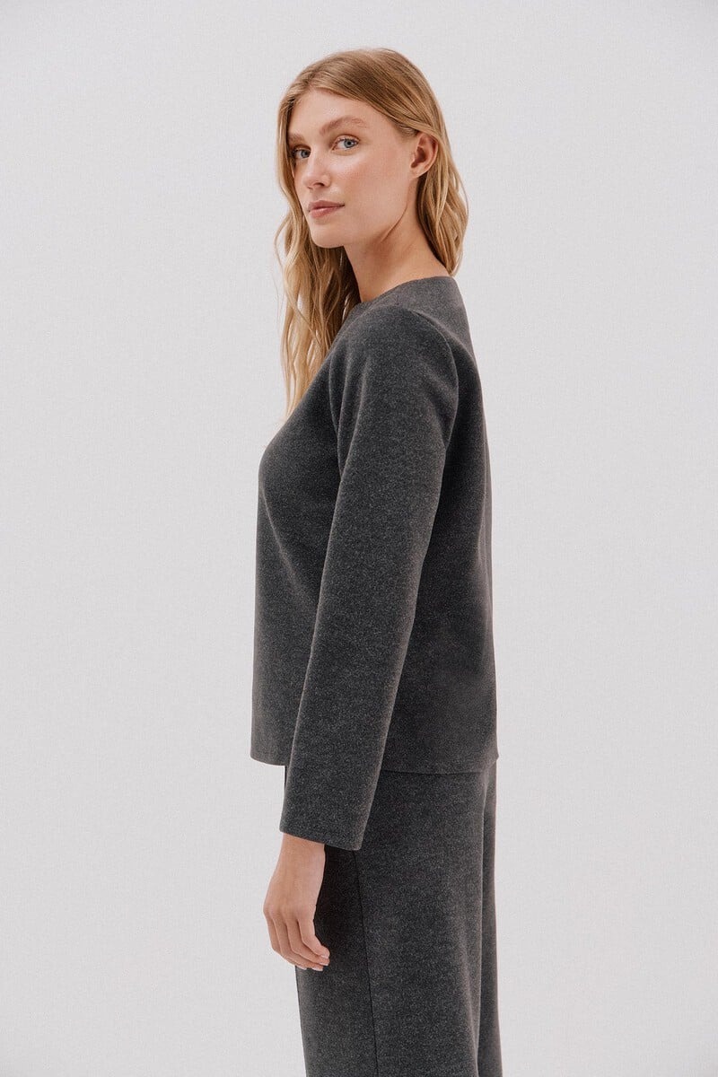 Triko me mëngë të gjata, Cortefiel