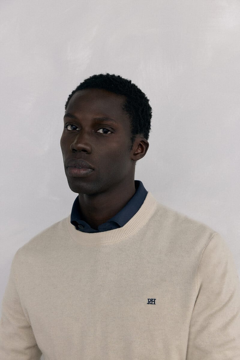 Pulovër për meshkuj, Pedro Del Hierro