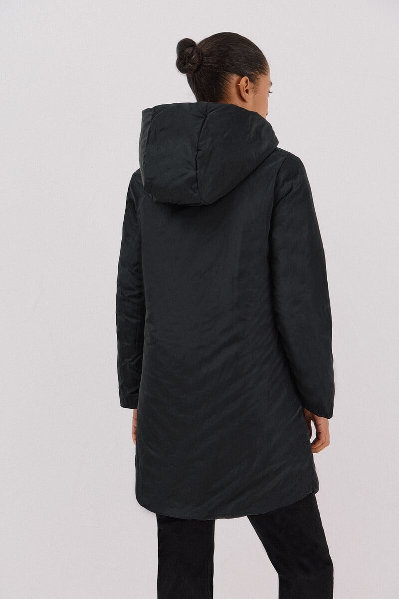 Xhup për femra, Cortefiel