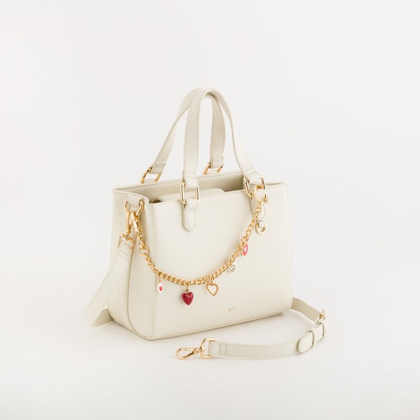 Çantë dore, Carpisa