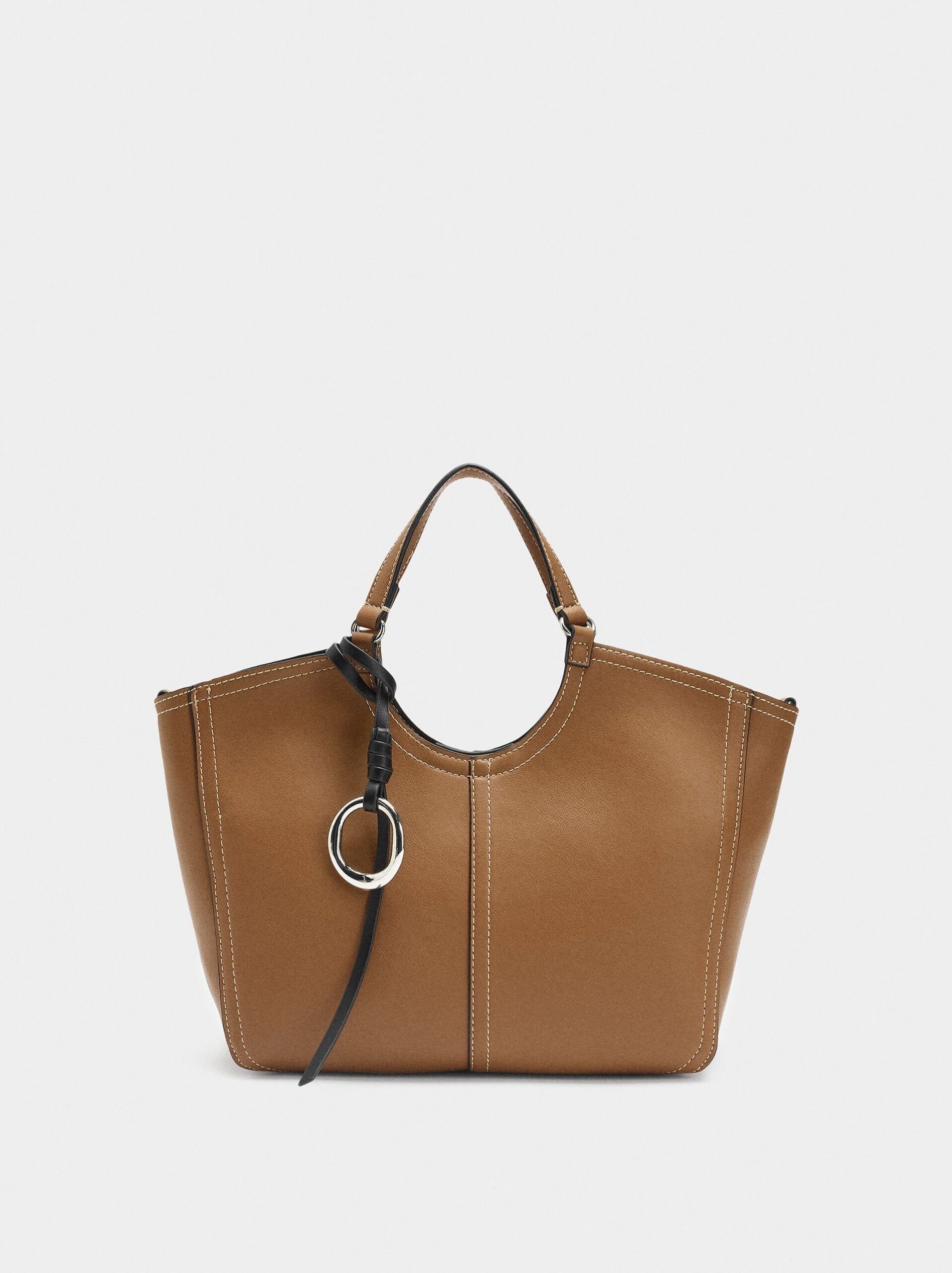 Çantë dore, Parfois