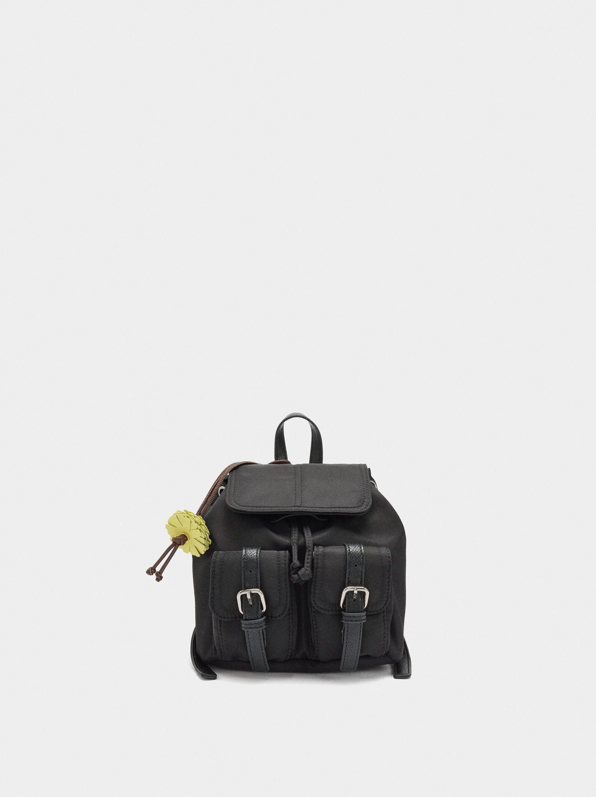 Çantë shpine, Parfois