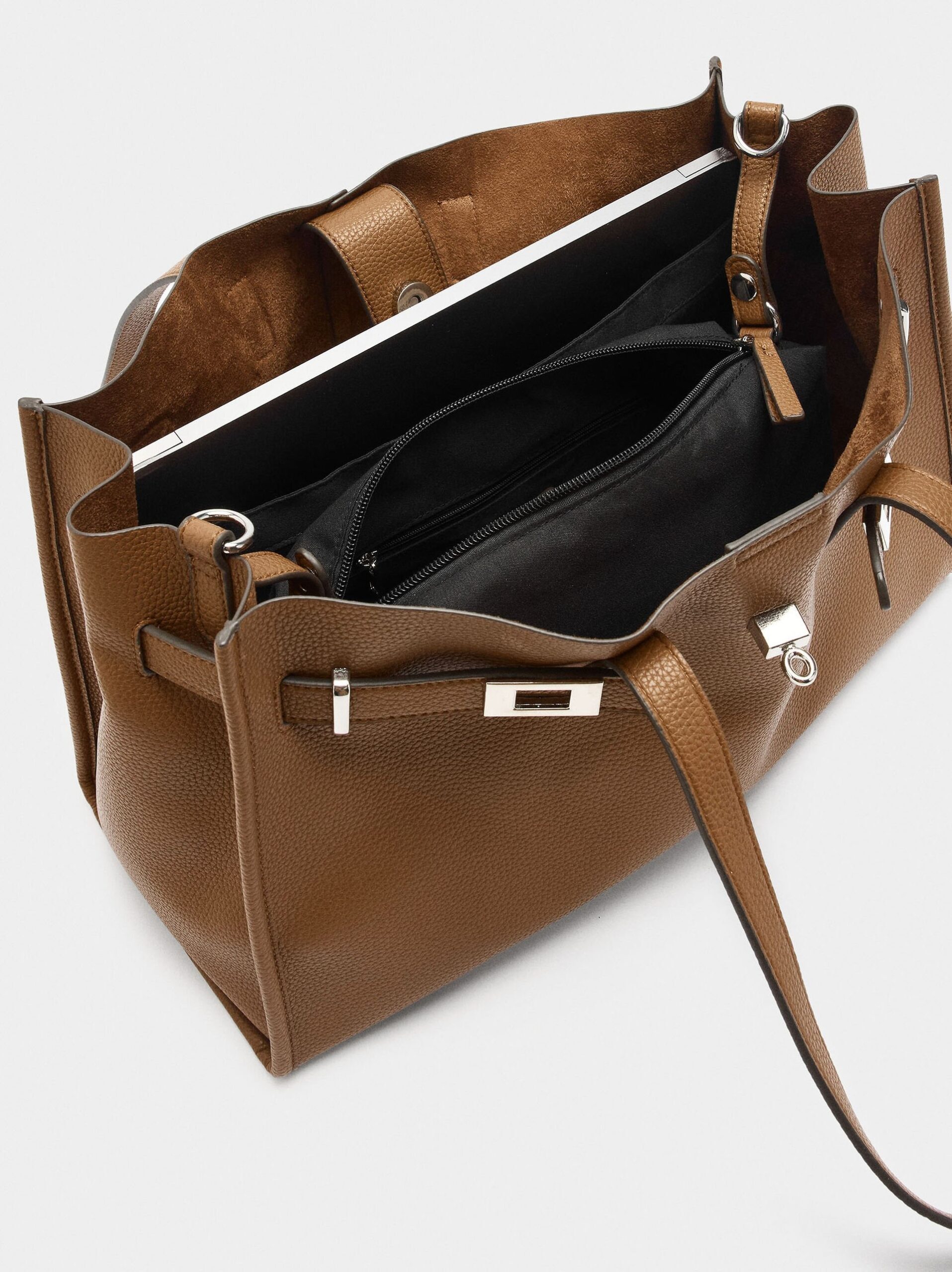 Çantë e madhe, Parfois