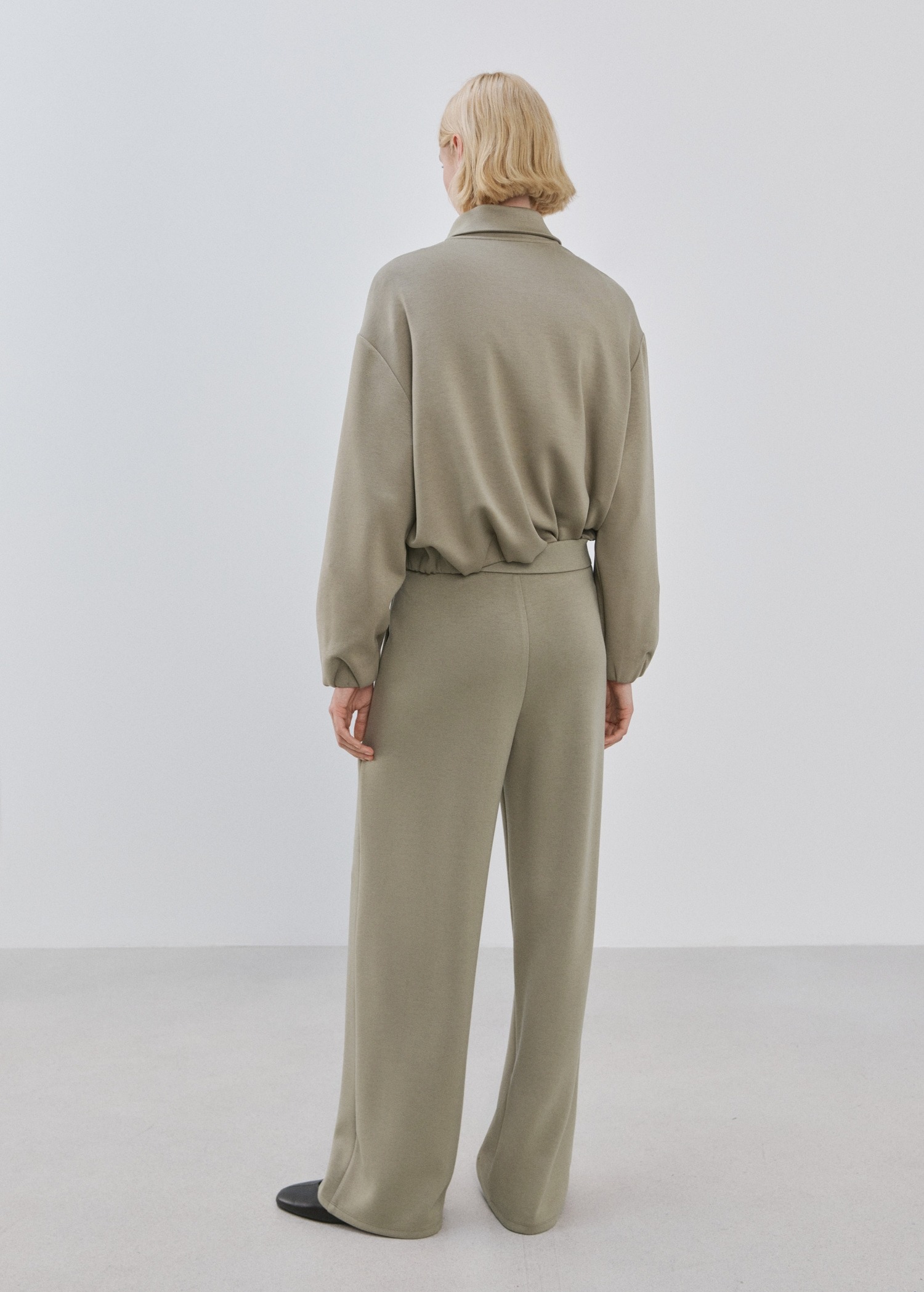 Bluzë me mëngë të gjata, Mango