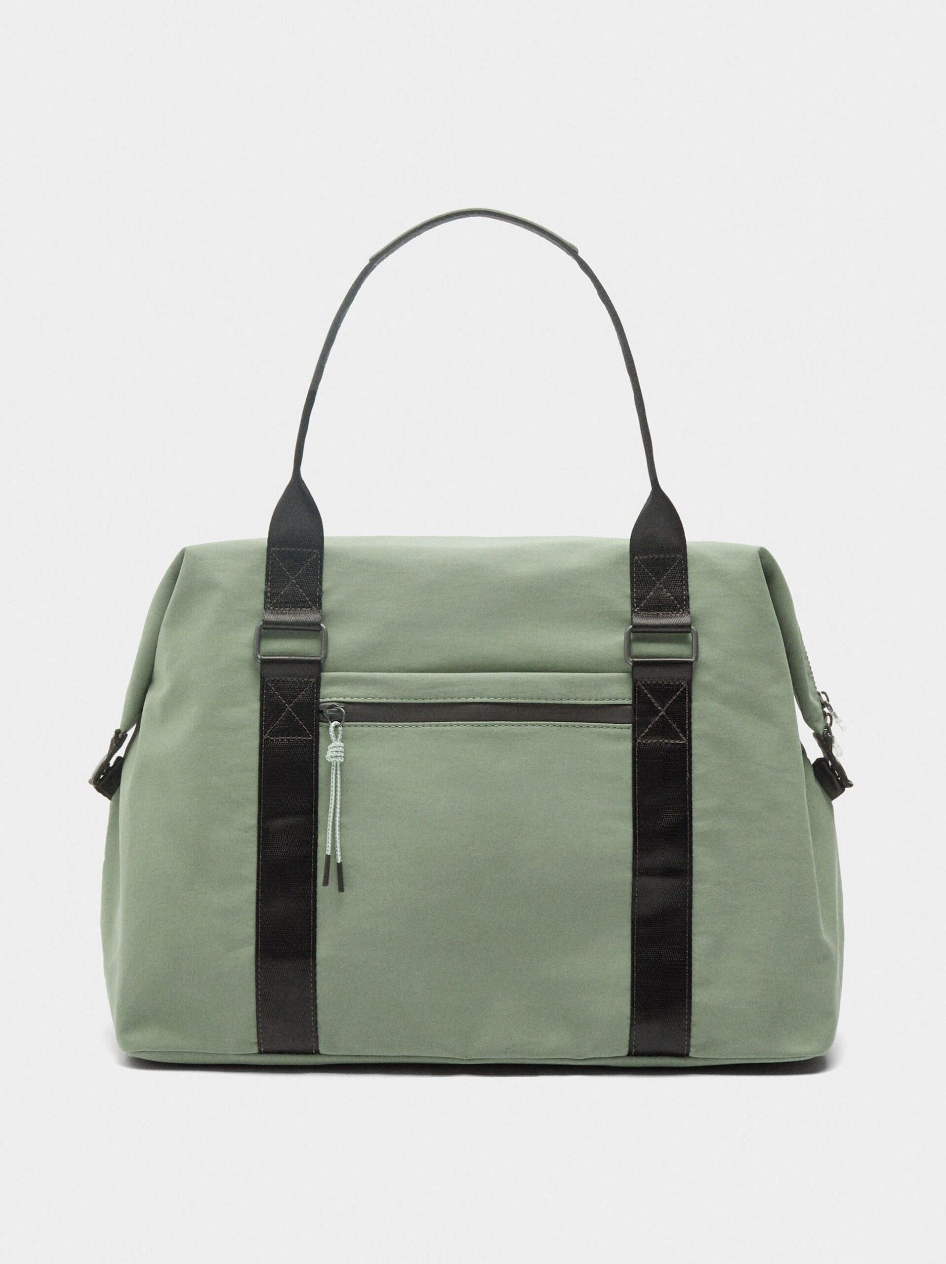 Çantë udhëtimi, Parfois