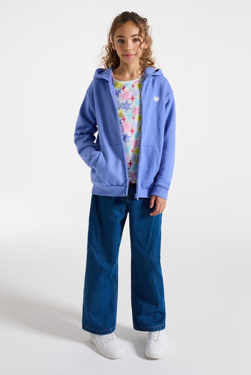 Triko me zinxhir, Okaidi - 3 Vjeç