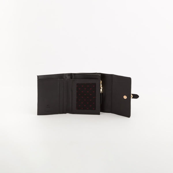 Portofol i vogël, Carpisa