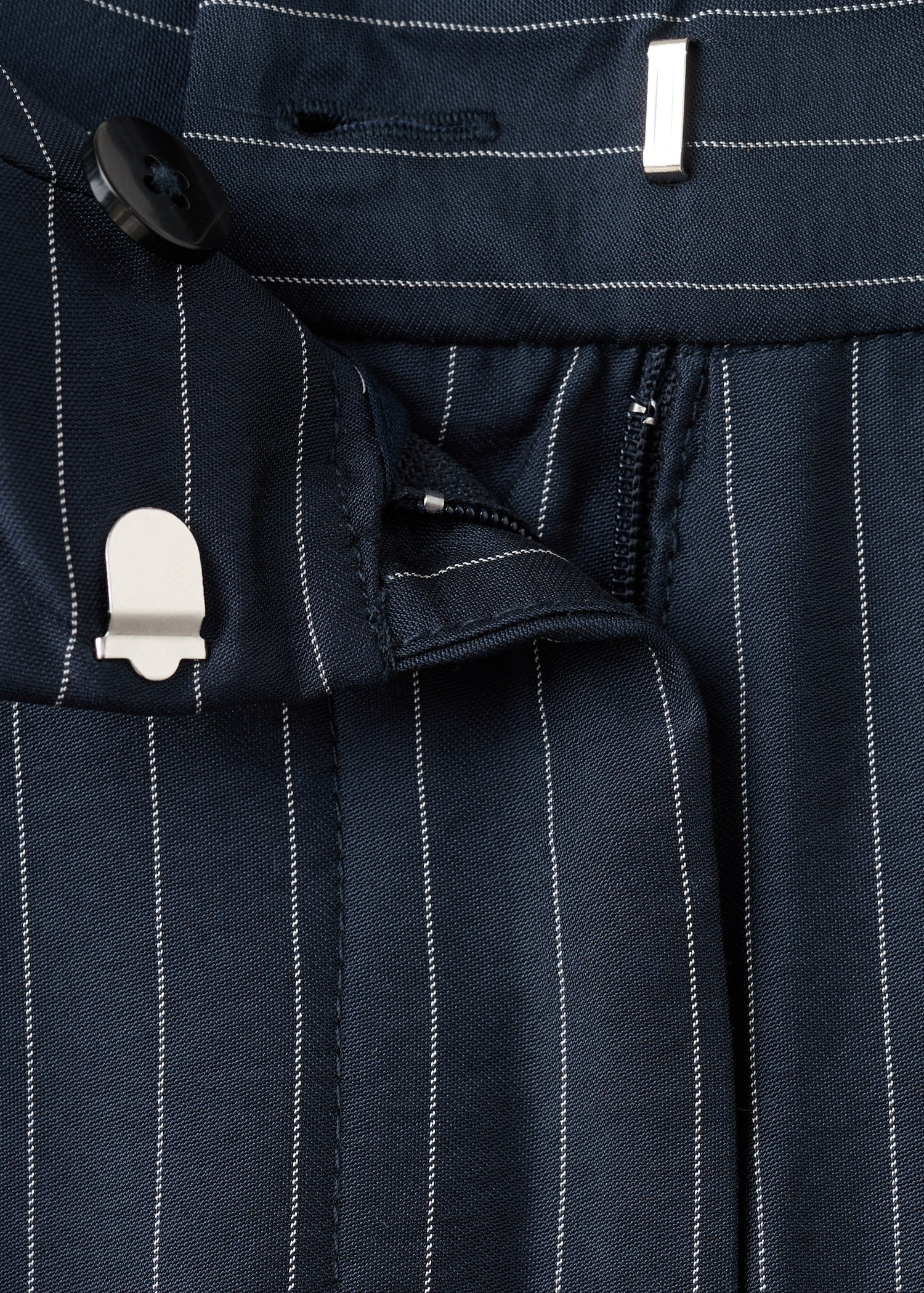 Pantallona të gjata, Mango