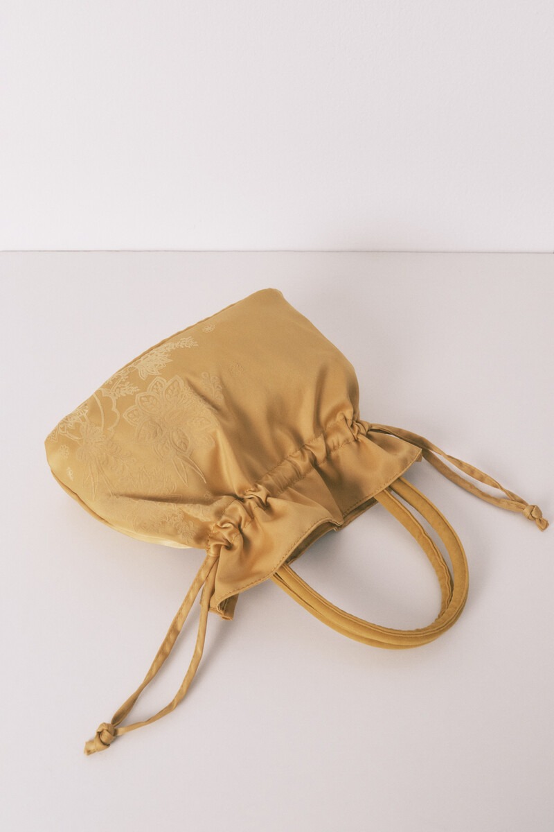 Çantë kozmetike, Women Secret