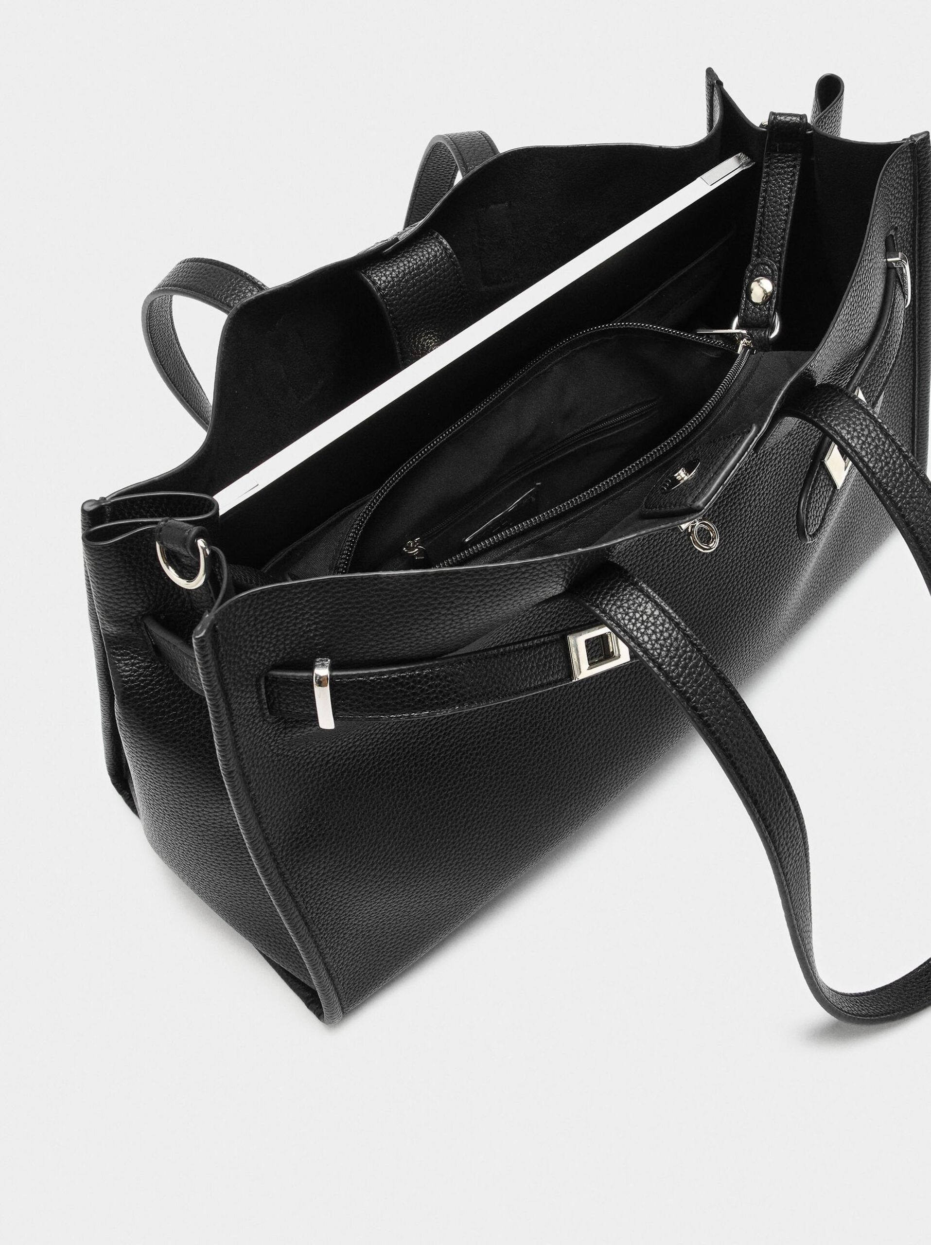 Çantë e madhe, Parfois