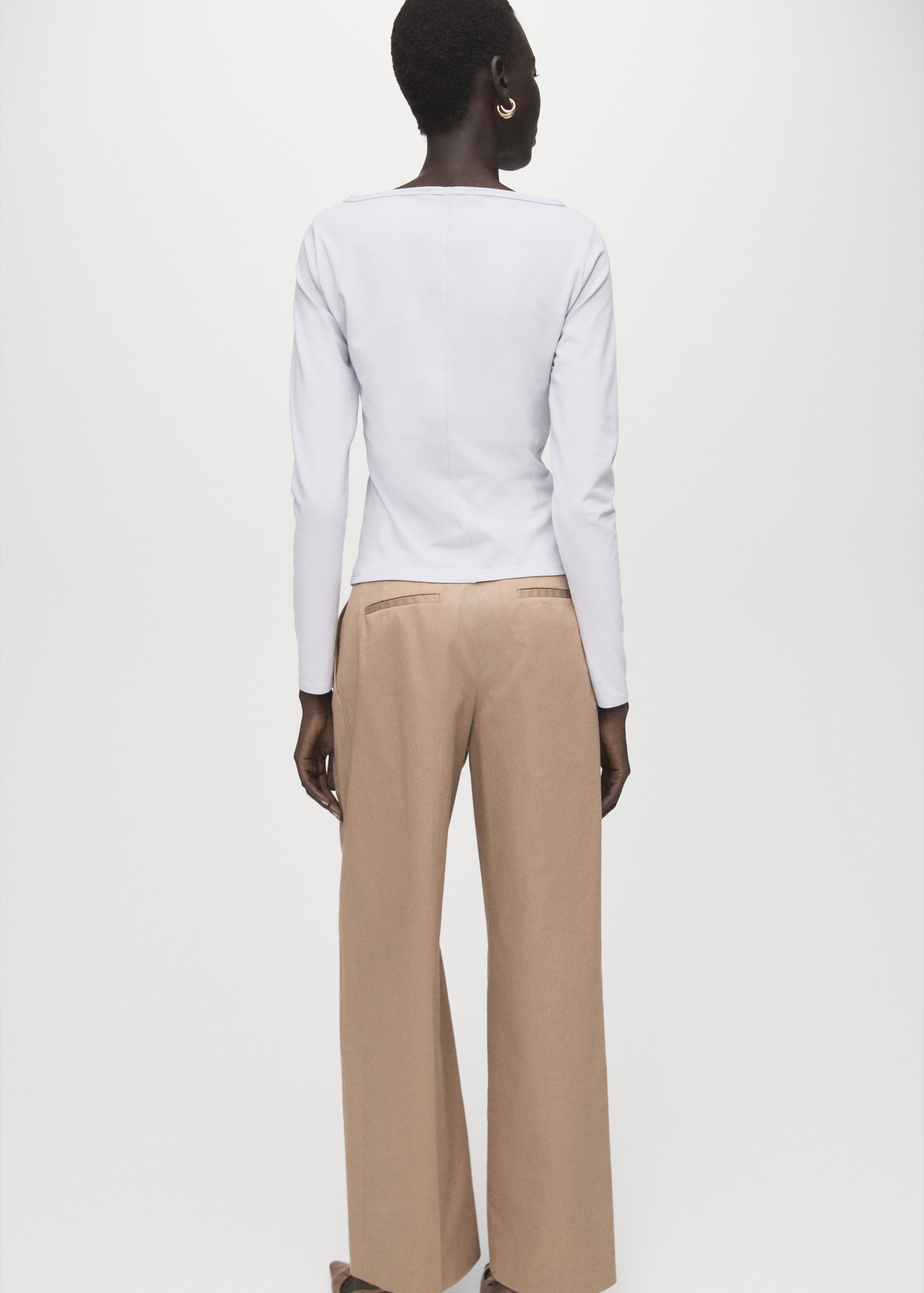 Bluzë me mëngë të gjata, Mango