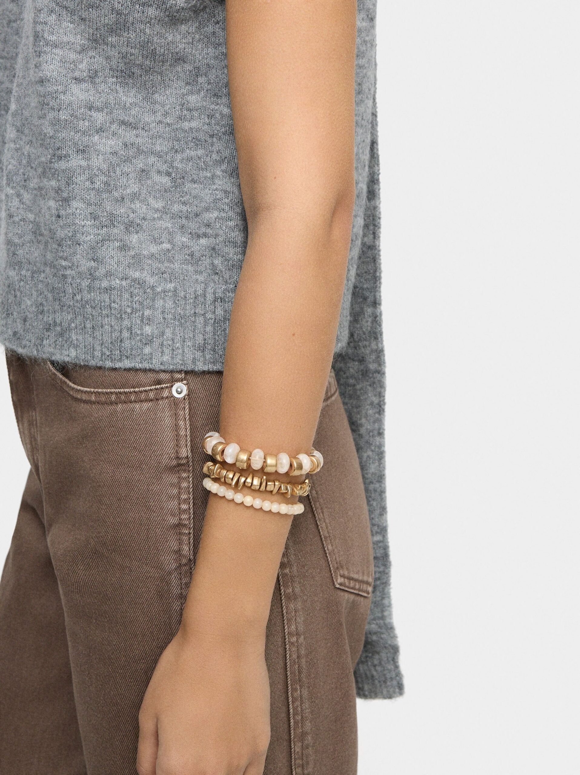 Byzylyk elastik set, Parfois