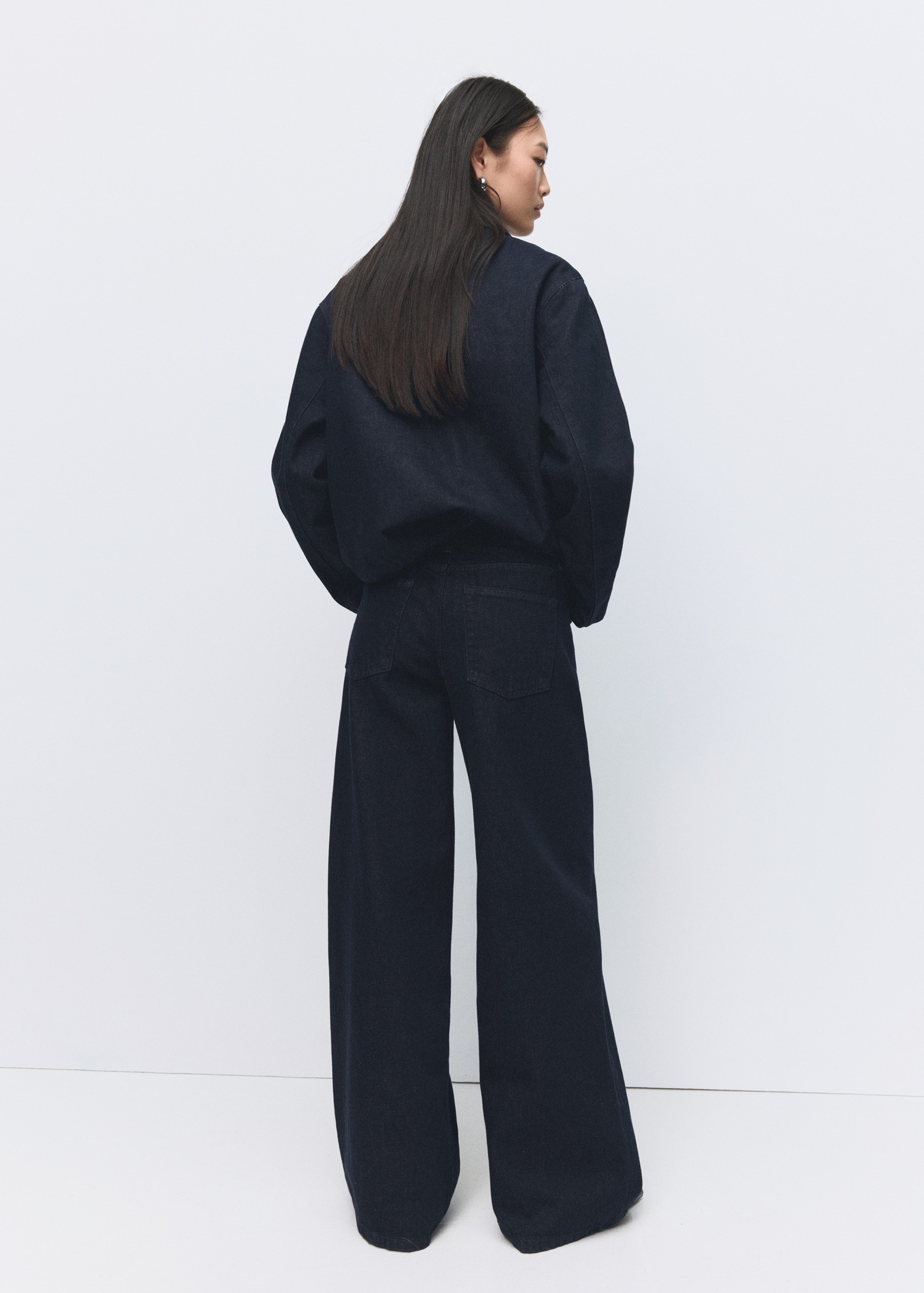 Xhinse të gjata, Mango