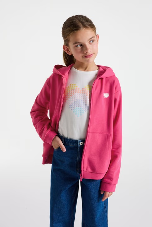 Triko me zinxhir, Okaidi