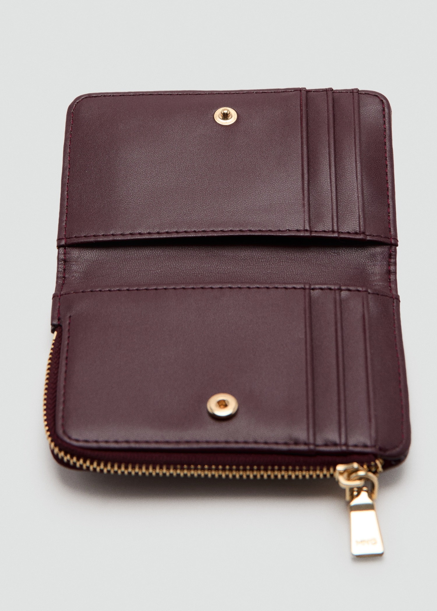 Portofol I vogël, Mango