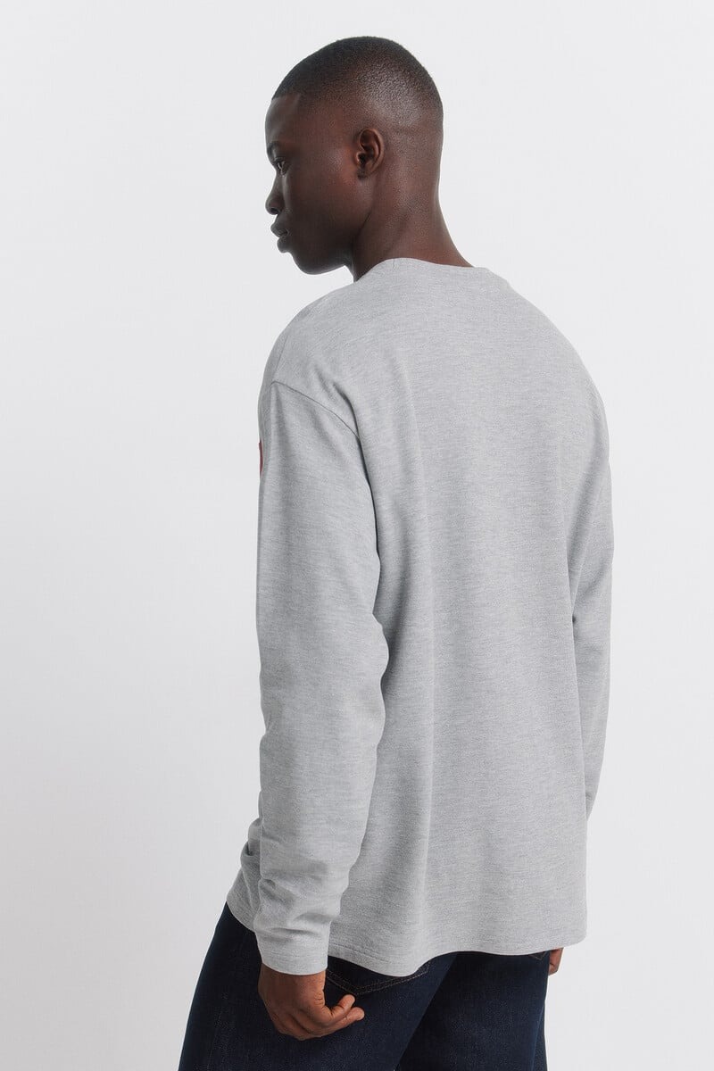 Bluzë me mëngë të gjata, Springfield