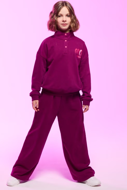 Tuta të gjata, Okaidi - 4 Vjeç