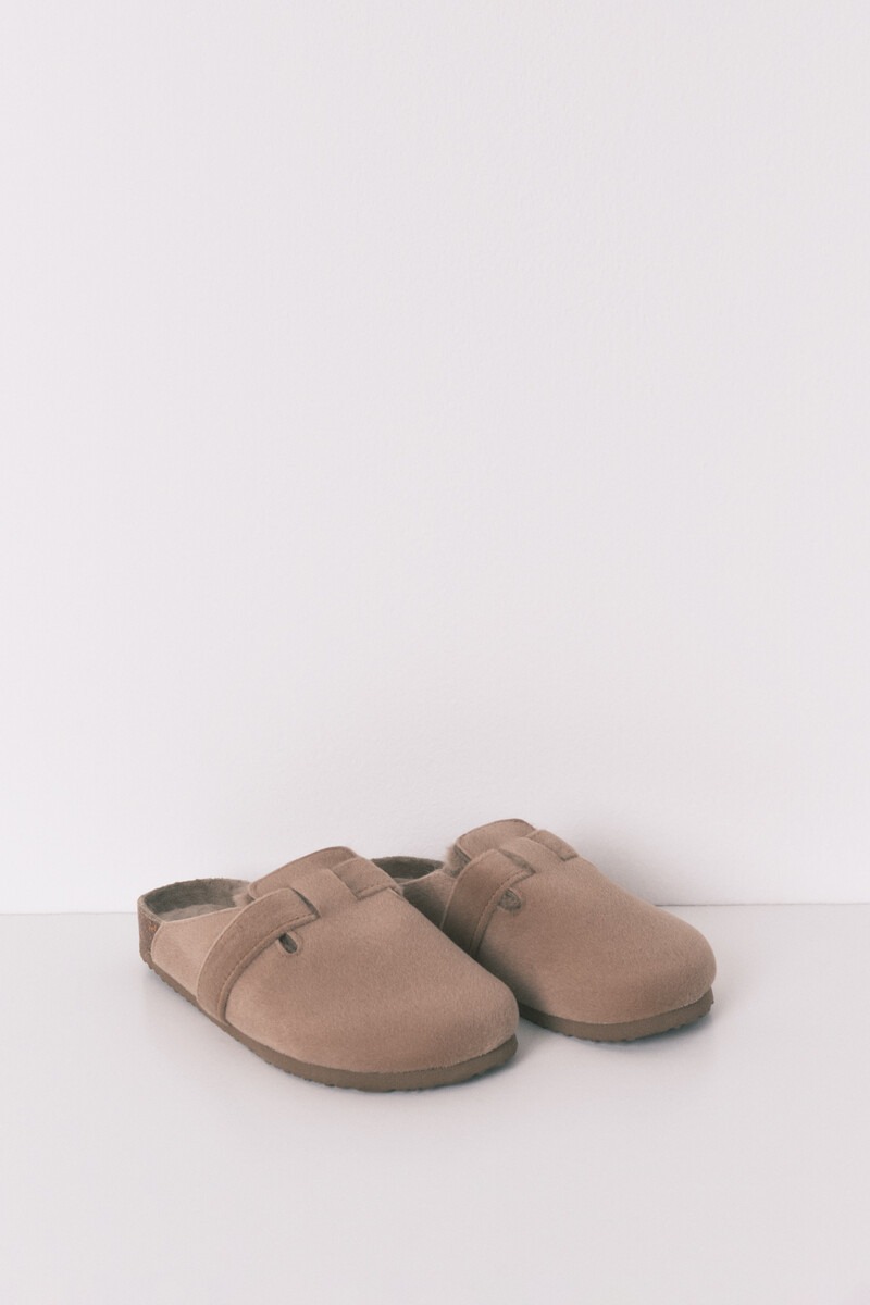 Pantofla të mbyllura, Women Secret