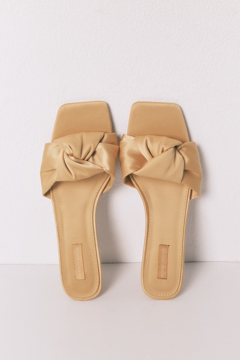 Sandale me takë, Women Secret