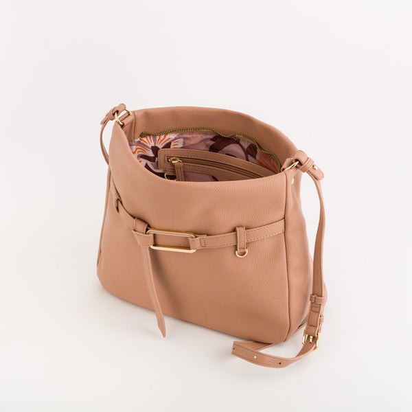 Çantë supi, Carpisa