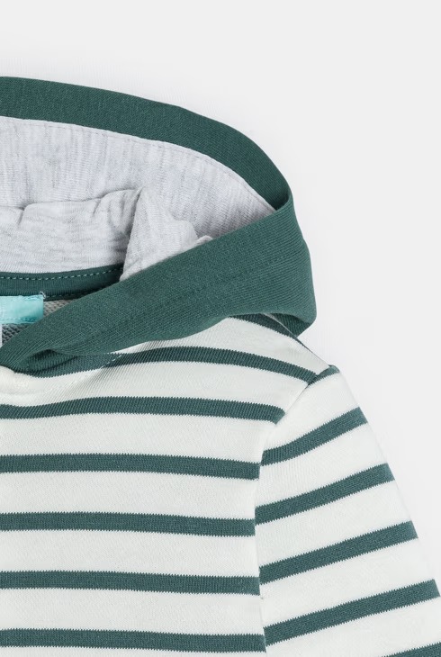 Bluzë me kapuç, Okaidi