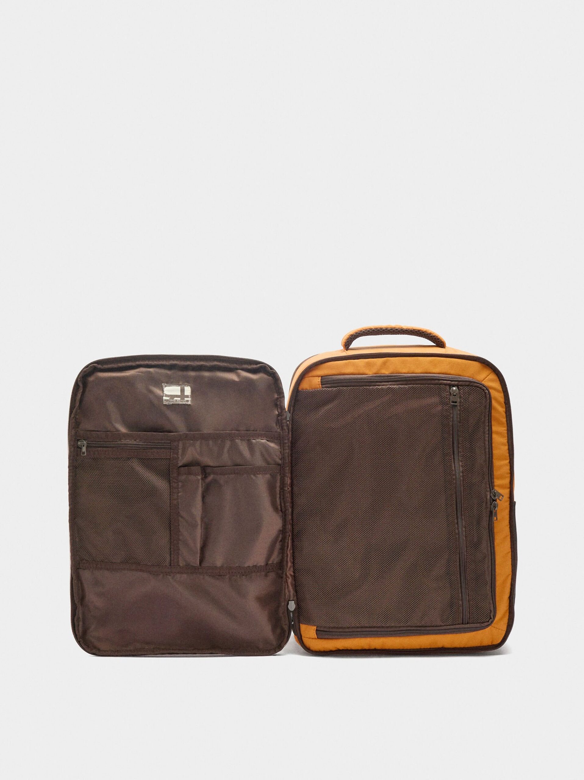 Çantë shpine, Parfois