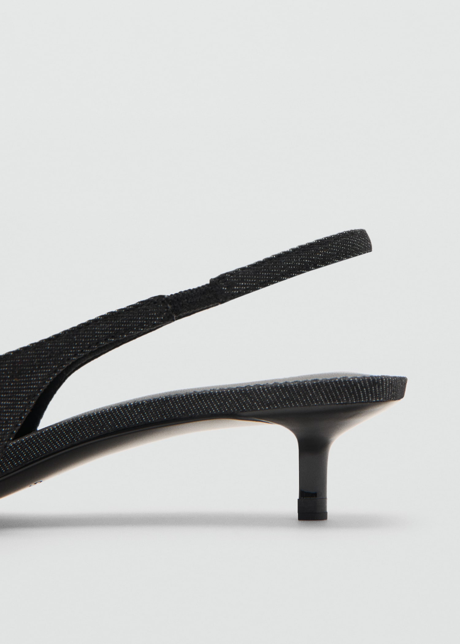 Këpucë me takë, Mango