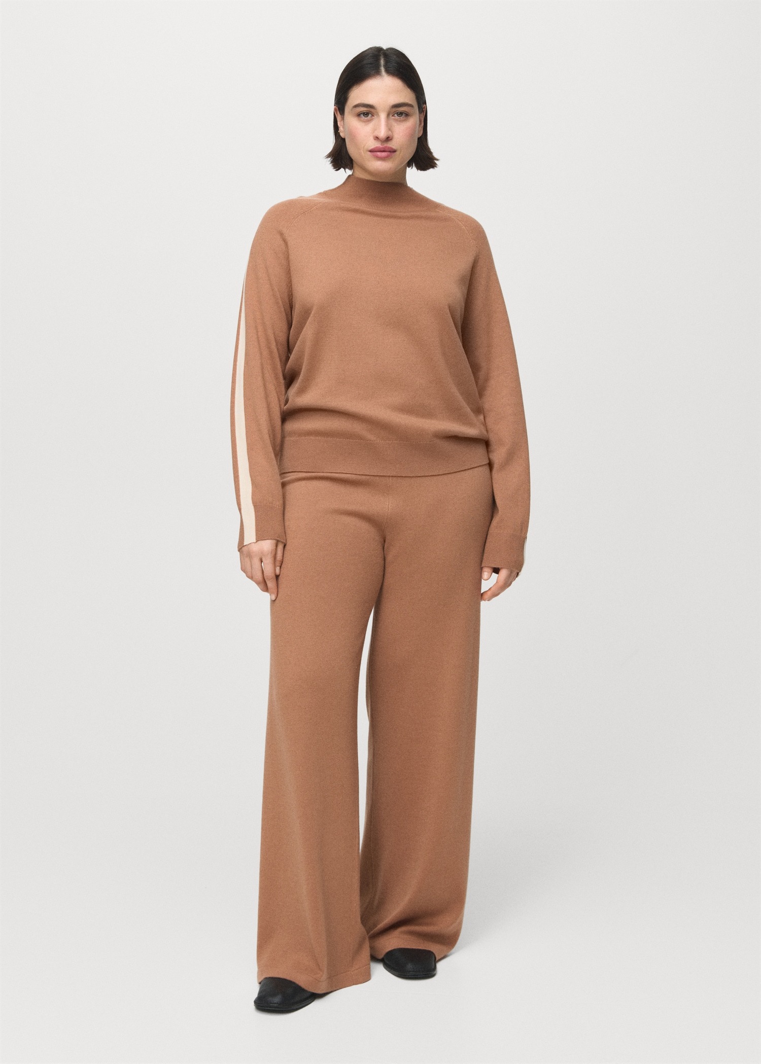 Pulovër e thurur, Mango