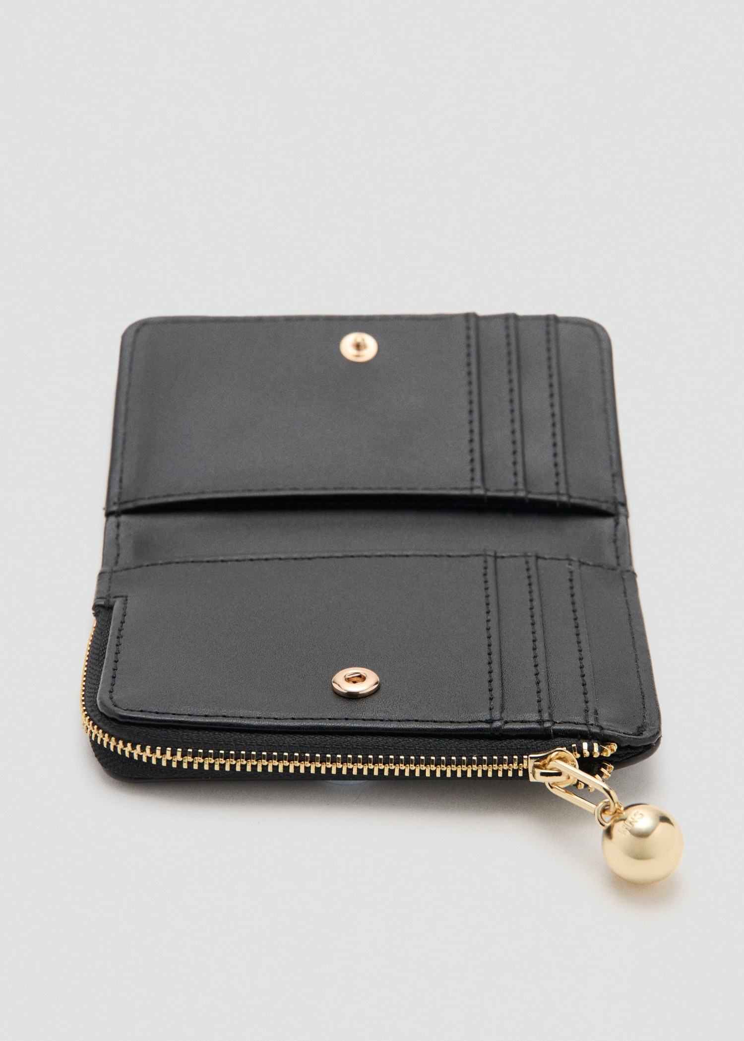 Portofol i vogël, Mango