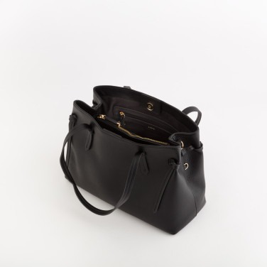 Çantë supi, Carpisa