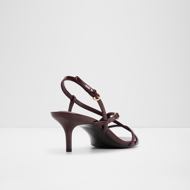 Sandale me takë, Aldo