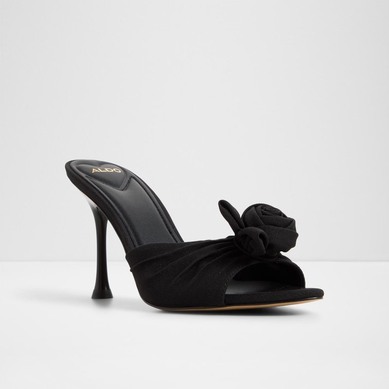 Shapka me takë, Aldo