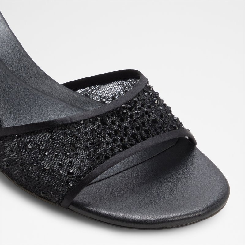 Shapka me takë, Aldo