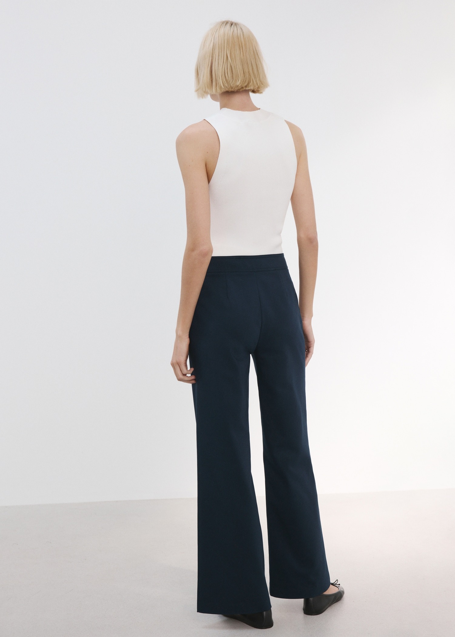 Pantallona të gjata, Mango