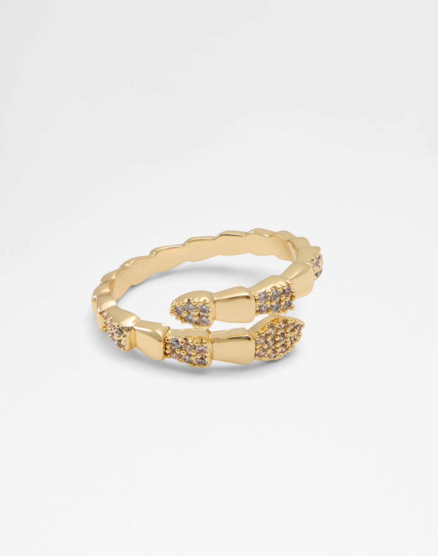 Unazë, Aldo - 16 mm