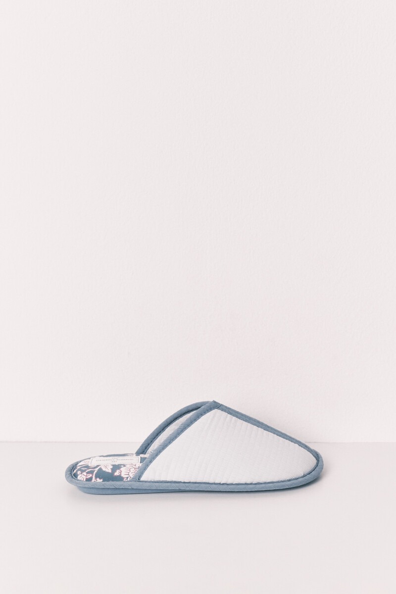 Pantofla, Women Secret