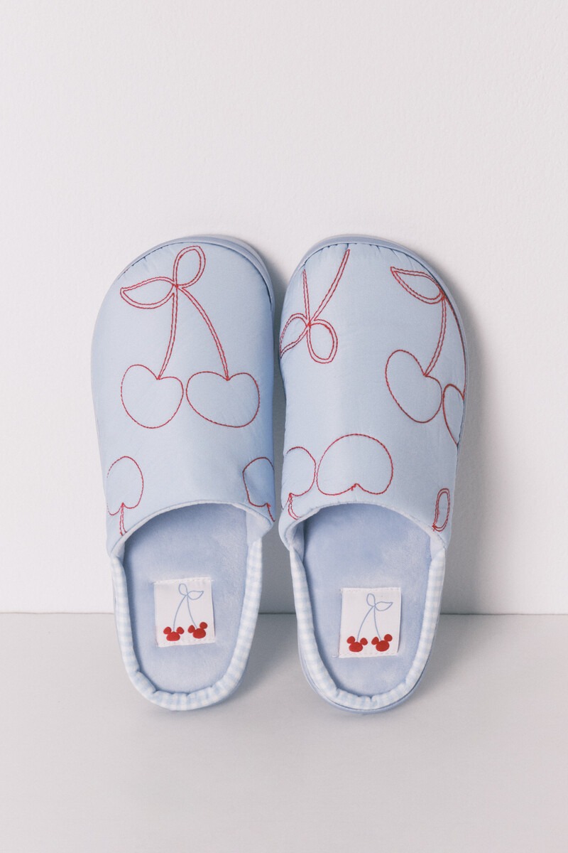 Pantofla, Women Secret