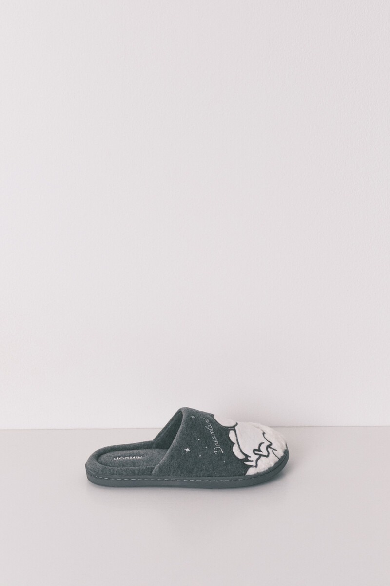 Pantofla, Women Secret