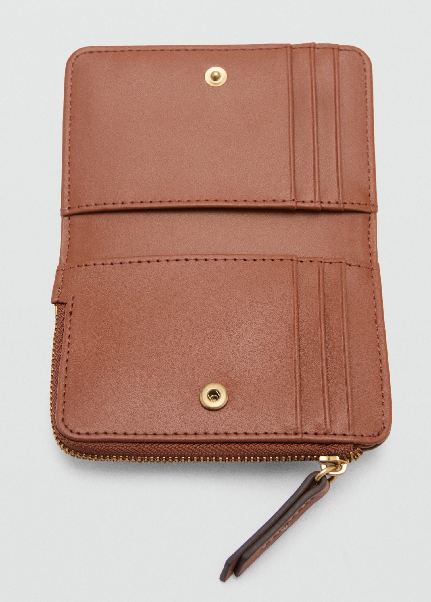 Portofol i vogël, Mango